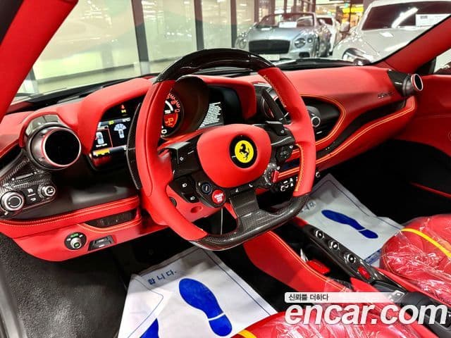 Ferrari F8 스파이더 3.9 V8, 2022 4