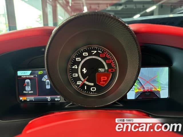 Ferrari F8 스파이더 3.9 V8, 2022 все фото