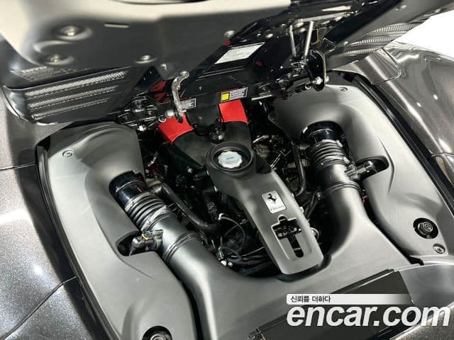 Ferrari F8 스파이더 3.9 V8, 2022 8