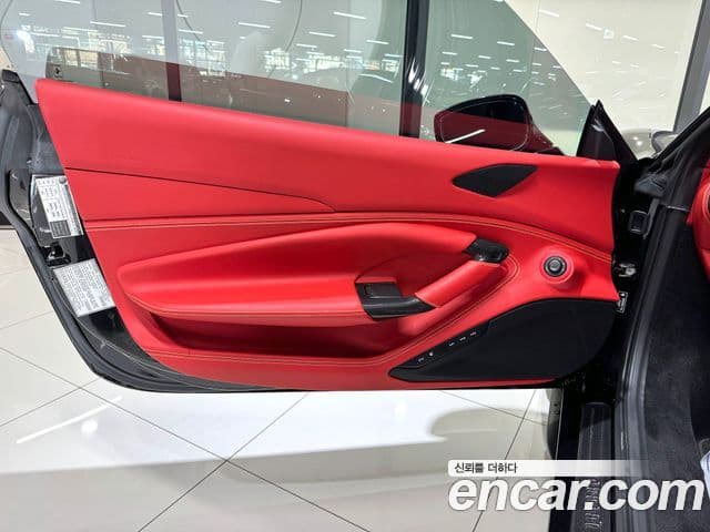 Ferrari F8 스파이더 3.9 V8, 2022 14