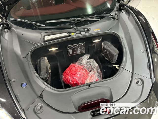 Ferrari F8 스파이더 3.9 V8, 2022 19