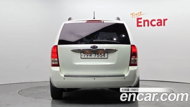 Kia Carnival R Grand Carnival GLX, 2010 4