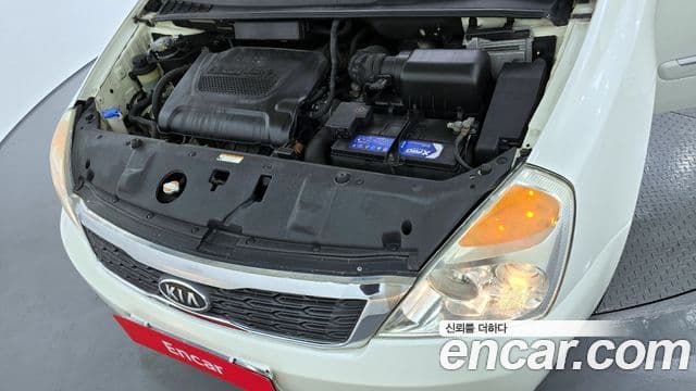 Kia Carnival R Grand Carnival GLX, 2010 6