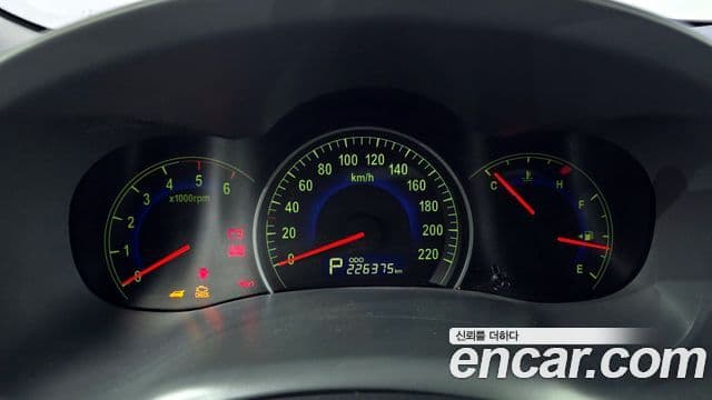 Kia Carnival R Grand Carnival GLX, 2010 8