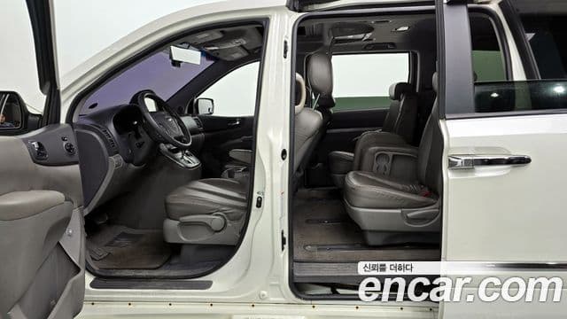 Kia Carnival R Grand Carnival GLX, 2010 10