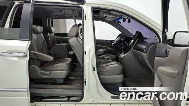 Kia Carnival R Grand Carnival GLX, 2010 11