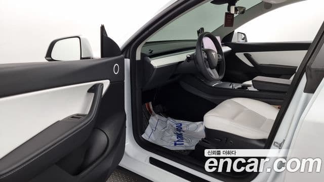 Tesla модель Y Long Range AWD, 2022 10