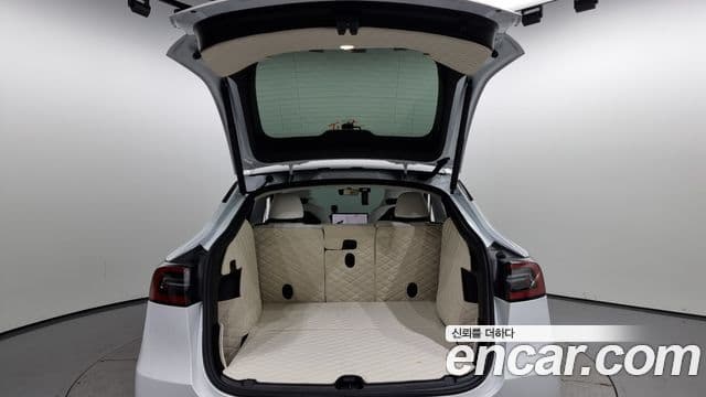 Tesla модель Y Long Range AWD, 2022 20