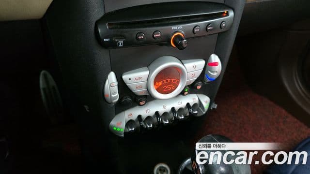 Mini Cooper S 클럽맨 1세대, 2009 17