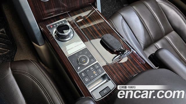 Land Rover Range Rover 4세대 4.4 SDV8 Vogue SE дизель, 2017 9