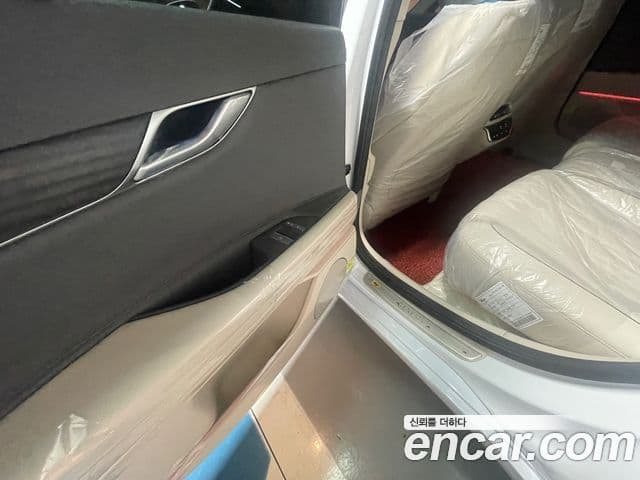 Genesis G80 (RG3) бензин 2.5 турбо AWD, 2026 11