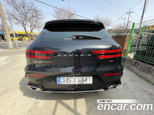 Genesis GV70, 2025 4