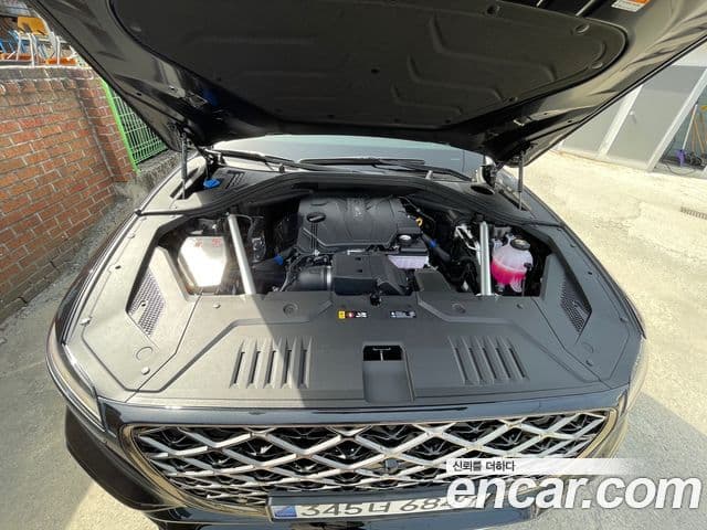 Genesis GV70, 2025 6