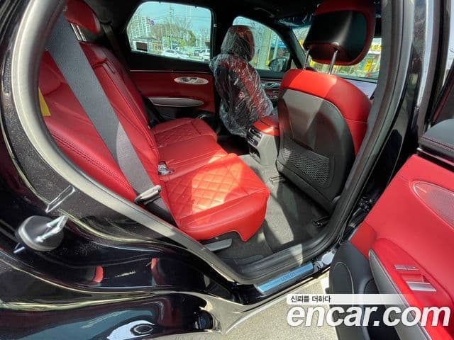 Genesis GV70, 2025 10