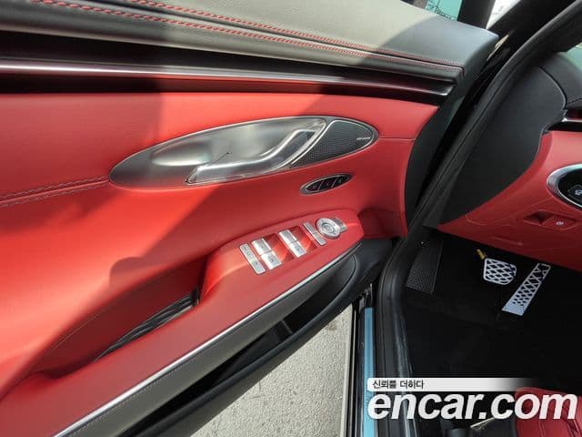 Genesis GV70, 2025 18