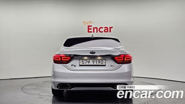 Kia K9 Special, 2013 4