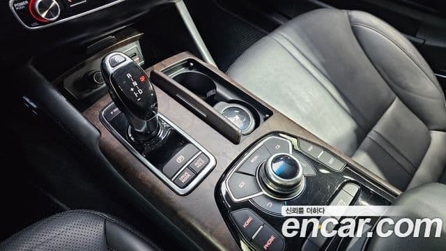 Kia K9 Special, 2013 9