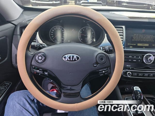 Kia K9 Special, 2013 14