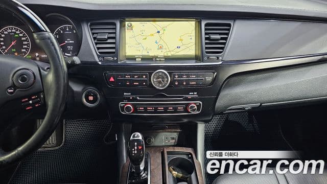 Kia K9 Special, 2013 15