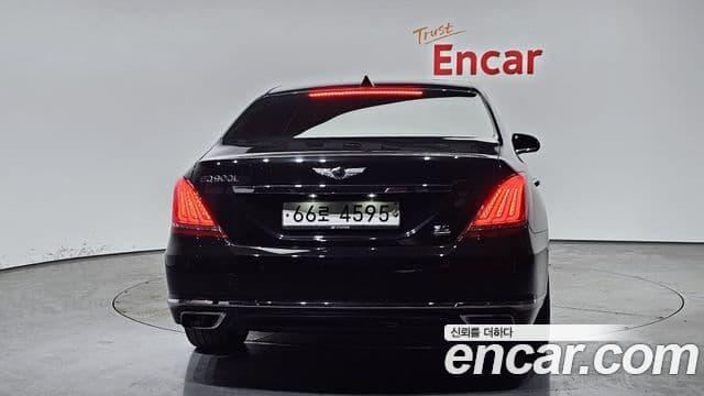 Genesis EQ900 Prestige, 2016 4