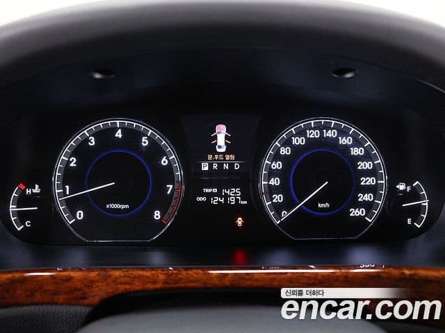 Hyundai Equus(новый кузов / новое поколение) Prestige, 2011 6