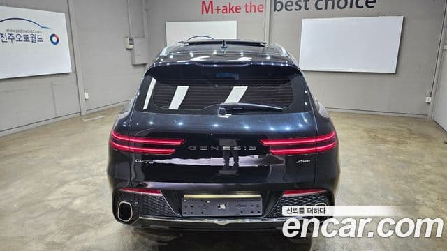 Genesis GV70, 2021 4