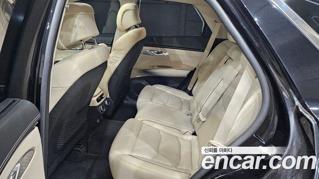 Genesis GV70, 2021 7