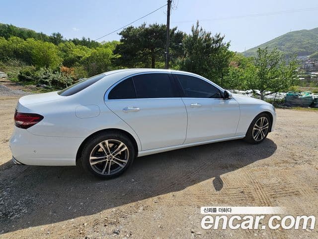 Mercedes-Benz E-класс W213 Avantgarde, 2022 все фото