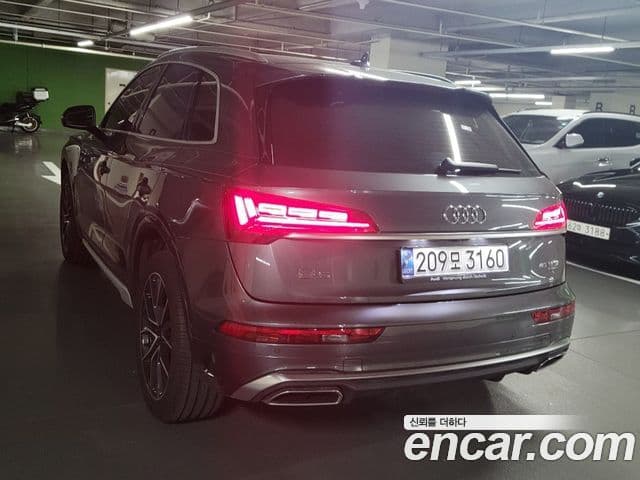 Audi Q5 (FY) Premium, 2024 4