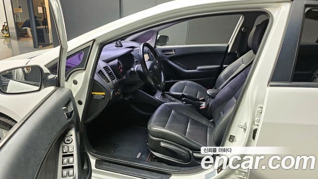 Kia K3 Prestige, 2014 10