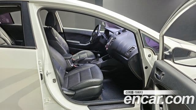 Kia K3 Prestige, 2014 11