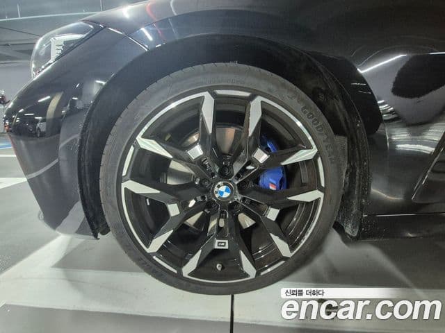 BMW 4시리즈 (G22) 420i M Sport кабриолет, 2025 все фото
