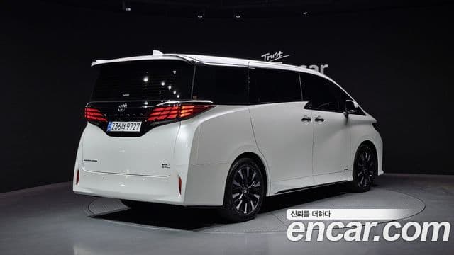 Toyota Alphard 4세대 2.5 HEV Executive AWD, 2024 2