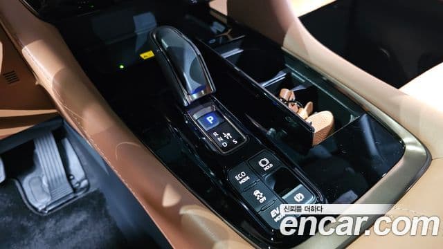 Toyota Alphard 4세대 2.5 HEV Executive AWD, 2024 9