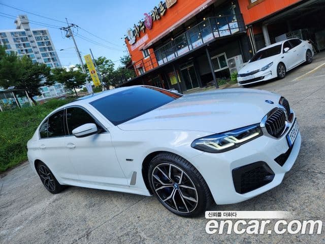 BMW 5시리즈 (G30) 530e M Sport, 2022 все фото