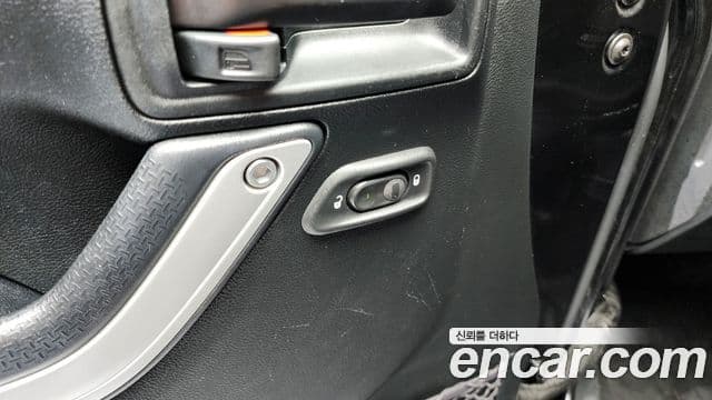 Jeep Wrangler (JK) 3.6 Sahara 4도어, 2017 14