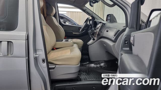 Hyundai Grand Starex кемпер, 2011 11