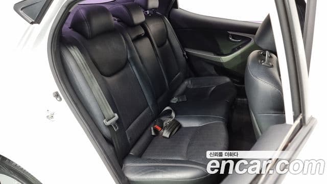 Hyundai Avante MD Premier, 2012 12