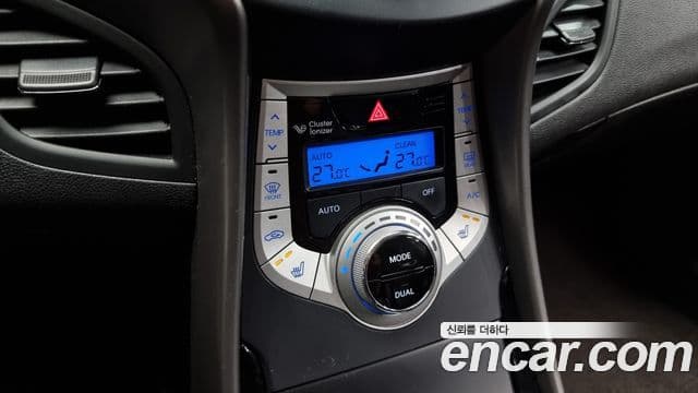 Hyundai Avante MD Premier, 2012 15