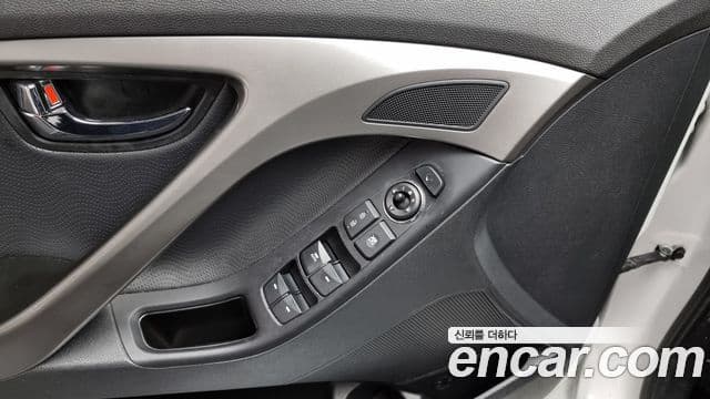 Hyundai Avante MD Premier, 2012 17