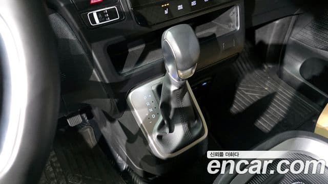 Hyundai Staria компания по спецнадстройкам, 2022 9