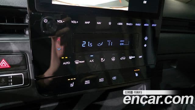 Hyundai Staria компания по спецнадстройкам, 2022 17