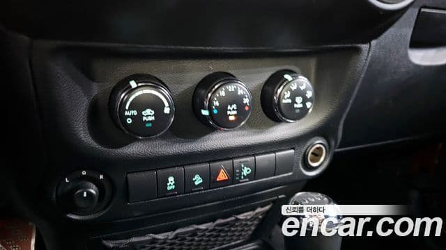 Jeep Wrangler (JK) 3.6 Sport 2도어, 2014 17