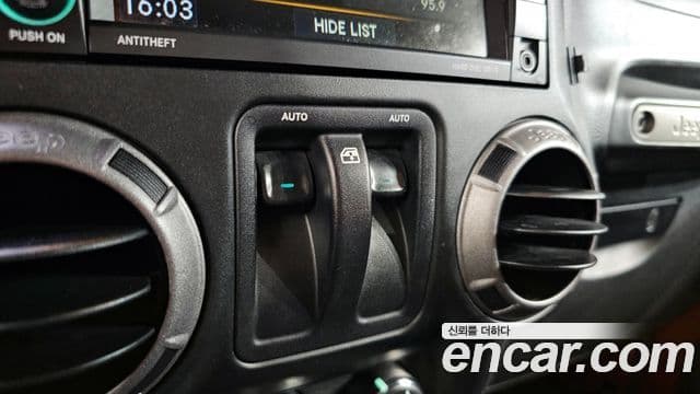 Jeep Wrangler (JK) 3.6 Sport 2도어, 2014 18