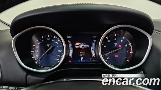 Maserati 기블리 3세대, 2015 8