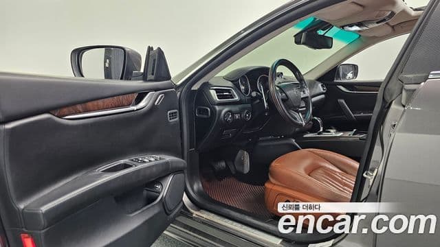 Maserati 기블리 3세대, 2015 12