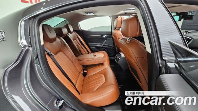 Maserati 기블리 3세대, 2015 19