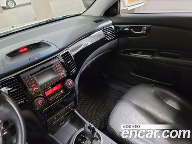 Kia 로체 이노베이션 топовая версия, 2009 19