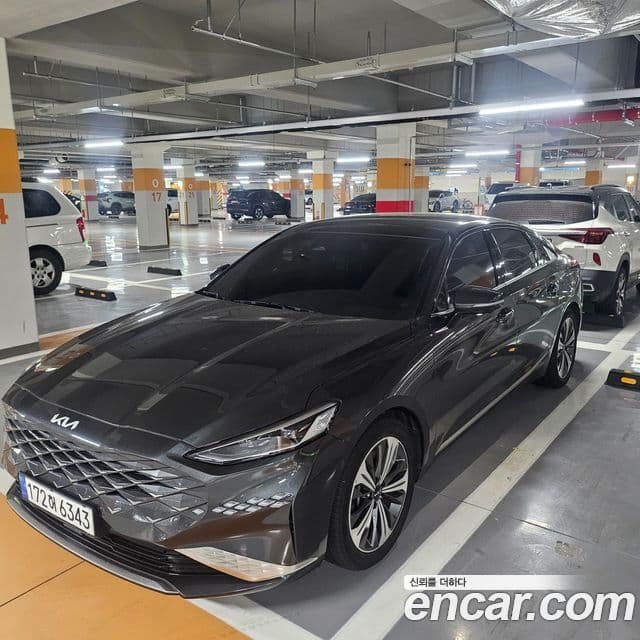 Kia K8 Signature, 2023 1