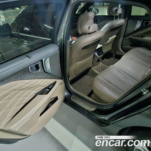 Kia K8 Signature, 2023 6